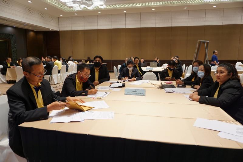 ภาพถ่าย ใช้ปุ่มลูกศร ซ้าย หรือ ขวา เลื่อนภาพถ่าย หรือปุ่มสามเหลี่ยมฉายภาพอัตโนมัติ  ถ้าต้องการบันทึกภาพ ใช้เมาส์คลิกขวาเลือกหัวข้อ  เป็นรูปภาพเป็น.. หรือ save as.. แสดงเต็มจอภาพ กุดปุ่ม F11 