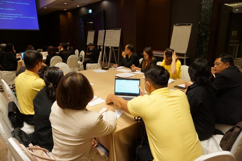 ภาพถ่าย ใช้ปุ่มลูกศร ซ้าย หรือ ขวา เลื่อนภาพถ่าย หรือปุ่มสามเหลี่ยมฉายภาพอัตโนมัติ  ถ้าต้องการบันทึกภาพ ใช้เมาส์คลิกขวาเลือกหัวข้อ  เป็นรูปภาพเป็น.. หรือ save as.. แสดงเต็มจอภาพ กุดปุ่ม F11 