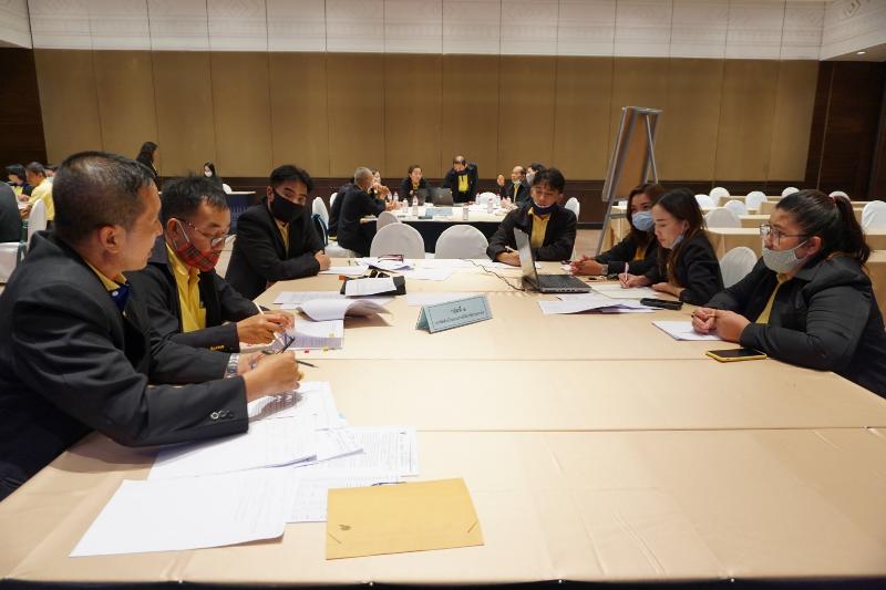 ภาพถ่าย ใช้ปุ่มลูกศร ซ้าย หรือ ขวา เลื่อนภาพถ่าย หรือปุ่มสามเหลี่ยมฉายภาพอัตโนมัติ  ถ้าต้องการบันทึกภาพ ใช้เมาส์คลิกขวาเลือกหัวข้อ  เป็นรูปภาพเป็น.. หรือ save as.. แสดงเต็มจอภาพ กุดปุ่ม F11 