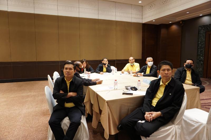 ภาพถ่าย ใช้ปุ่มลูกศร ซ้าย หรือ ขวา เลื่อนภาพถ่าย หรือปุ่มสามเหลี่ยมฉายภาพอัตโนมัติ  ถ้าต้องการบันทึกภาพ ใช้เมาส์คลิกขวาเลือกหัวข้อ  เป็นรูปภาพเป็น.. หรือ save as.. แสดงเต็มจอภาพ กุดปุ่ม F11 