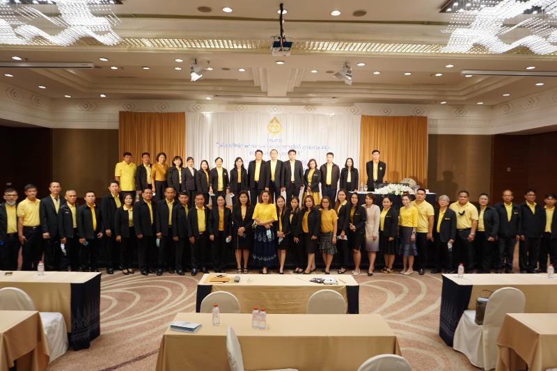 ภาพถ่าย ใช้ปุ่มลูกศร ซ้าย หรือ ขวา เลื่อนภาพถ่าย หรือปุ่มสามเหลี่ยมฉายภาพอัตโนมัติ  ถ้าต้องการบันทึกภาพ ใช้เมาส์คลิกขวาเลือกหัวข้อ  เป็นรูปภาพเป็น.. หรือ save as.. แสดงเต็มจอภาพ กุดปุ่ม F11 