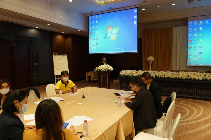 ภาพถ่าย ใช้ปุ่มลูกศร ซ้าย หรือ ขวา เลื่อนภาพถ่าย หรือปุ่มสามเหลี่ยมฉายภาพอัตโนมัติ  ถ้าต้องการบันทึกภาพ ใช้เมาส์คลิกขวาเลือกหัวข้อ  เป็นรูปภาพเป็น.. หรือ save as.. แสดงเต็มจอภาพ กุดปุ่ม F11 