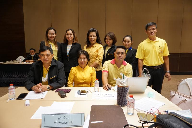 ภาพถ่าย ใช้ปุ่มลูกศร ซ้าย หรือ ขวา เลื่อนภาพถ่าย หรือปุ่มสามเหลี่ยมฉายภาพอัตโนมัติ  ถ้าต้องการบันทึกภาพ ใช้เมาส์คลิกขวาเลือกหัวข้อ  เป็นรูปภาพเป็น.. หรือ save as.. แสดงเต็มจอภาพ กุดปุ่ม F11 