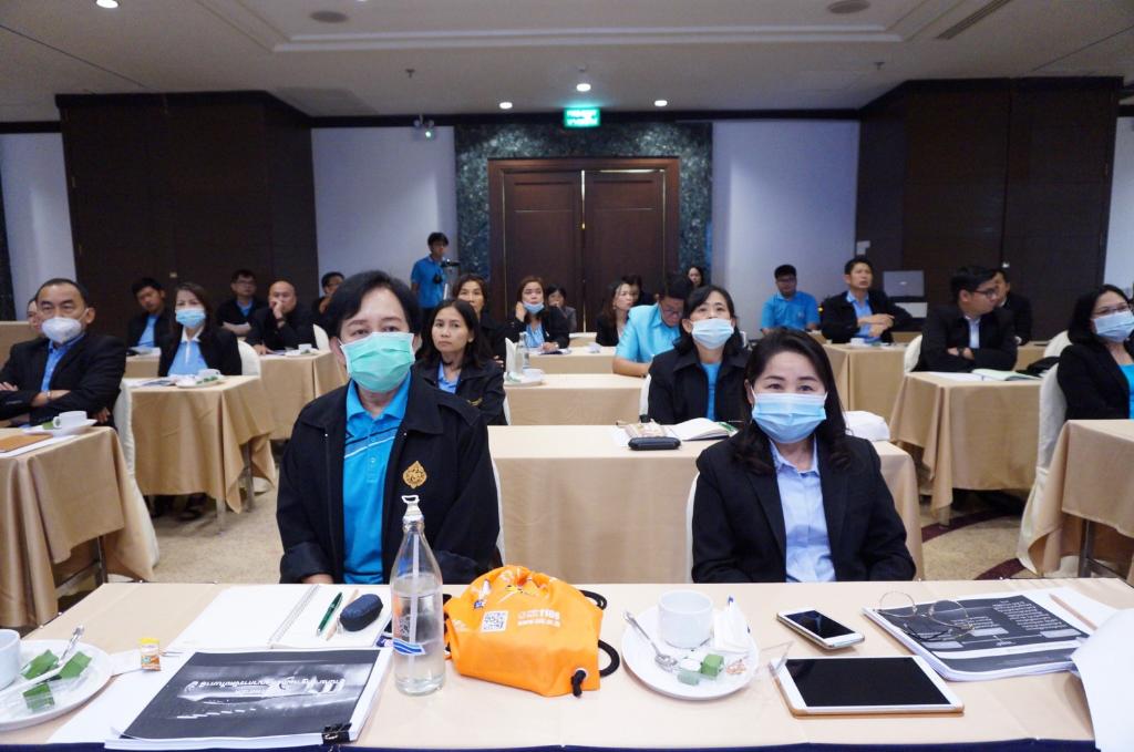 ภาพถ่าย ใช้ปุ่มลูกศร ซ้าย หรือ ขวา เลื่อนภาพถ่าย หรือปุ่มสามเหลี่ยมฉายภาพอัตโนมัติ  ถ้าต้องการบันทึกภาพ ใช้เมาส์คลิกขวาเลือกหัวข้อ  เป็นรูปภาพเป็น.. หรือ save as.. แสดงเต็มจอภาพ กุดปุ่ม F11 