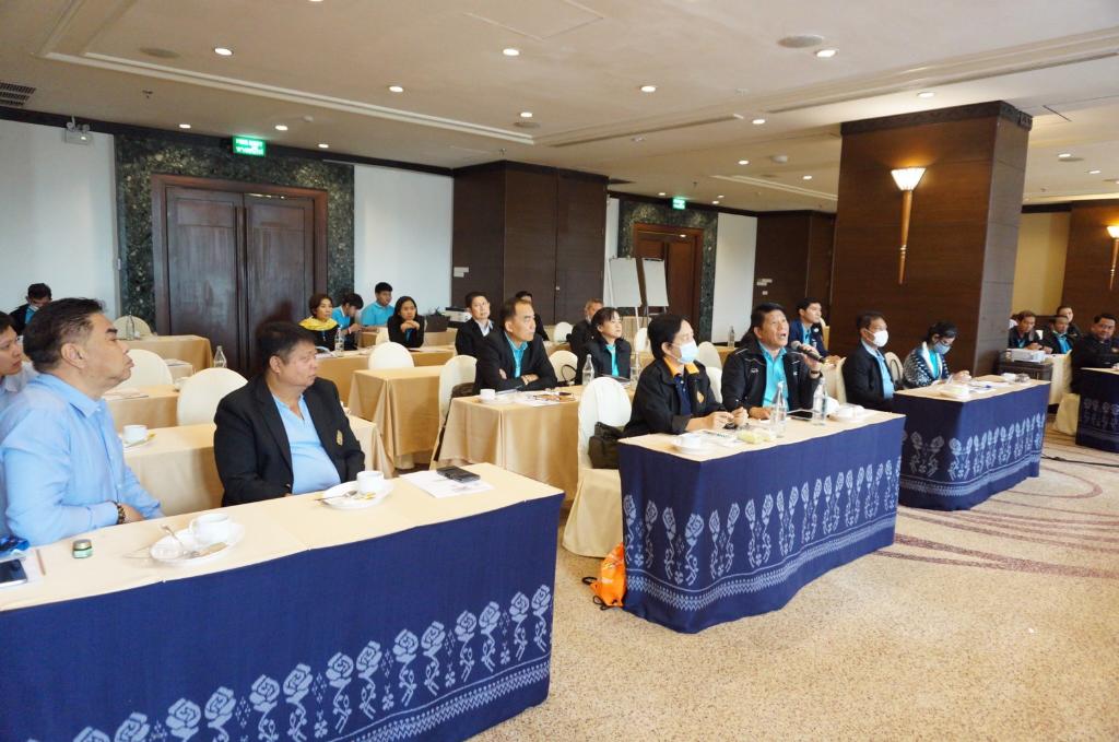 ภาพถ่าย ใช้ปุ่มลูกศร ซ้าย หรือ ขวา เลื่อนภาพถ่าย หรือปุ่มสามเหลี่ยมฉายภาพอัตโนมัติ  ถ้าต้องการบันทึกภาพ ใช้เมาส์คลิกขวาเลือกหัวข้อ  เป็นรูปภาพเป็น.. หรือ save as.. แสดงเต็มจอภาพ กุดปุ่ม F11 