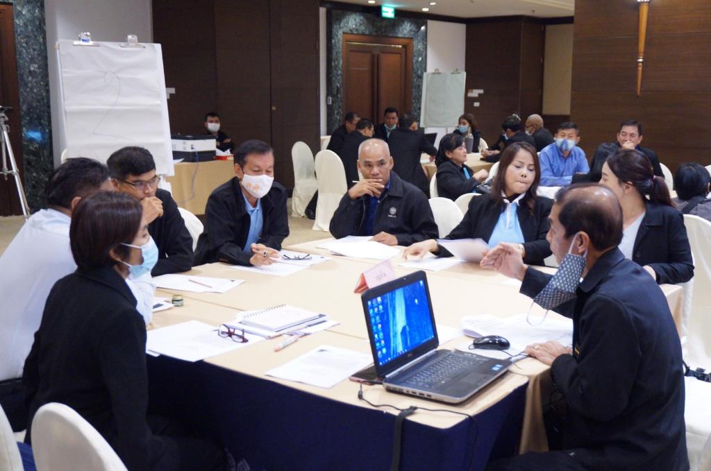 ภาพถ่าย ใช้ปุ่มลูกศร ซ้าย หรือ ขวา เลื่อนภาพถ่าย หรือปุ่มสามเหลี่ยมฉายภาพอัตโนมัติ  ถ้าต้องการบันทึกภาพ ใช้เมาส์คลิกขวาเลือกหัวข้อ  เป็นรูปภาพเป็น.. หรือ save as.. แสดงเต็มจอภาพ กุดปุ่ม F11 