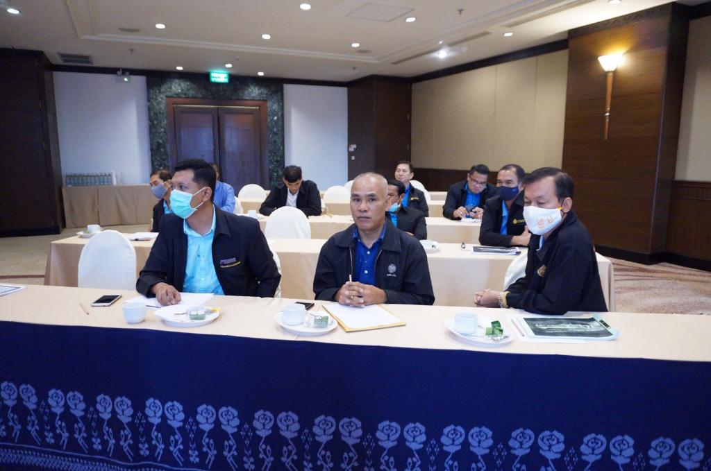 ภาพถ่าย ใช้ปุ่มลูกศร ซ้าย หรือ ขวา เลื่อนภาพถ่าย หรือปุ่มสามเหลี่ยมฉายภาพอัตโนมัติ  ถ้าต้องการบันทึกภาพ ใช้เมาส์คลิกขวาเลือกหัวข้อ  เป็นรูปภาพเป็น.. หรือ save as.. แสดงเต็มจอภาพ กุดปุ่ม F11 