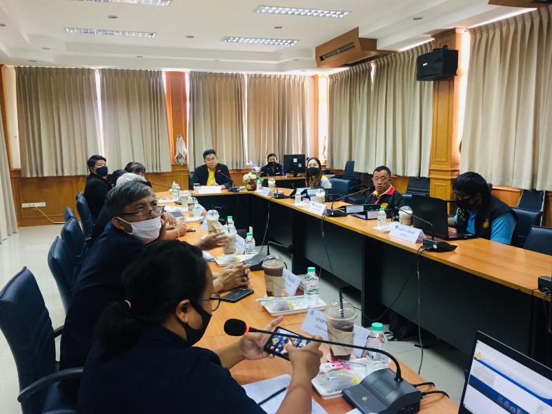 ภาพถ่าย ใช้ปุ่มลูกศร ซ้าย หรือ ขวา เลื่อนภาพถ่าย หรือปุ่มสามเหลี่ยมฉายภาพอัตโนมัติ  ถ้าต้องการบันทึกภาพ ใช้เมาส์คลิกขวาเลือกหัวข้อ  เป็นรูปภาพเป็น.. หรือ save as.. แสดงเต็มจอภาพ กุดปุ่ม F11 