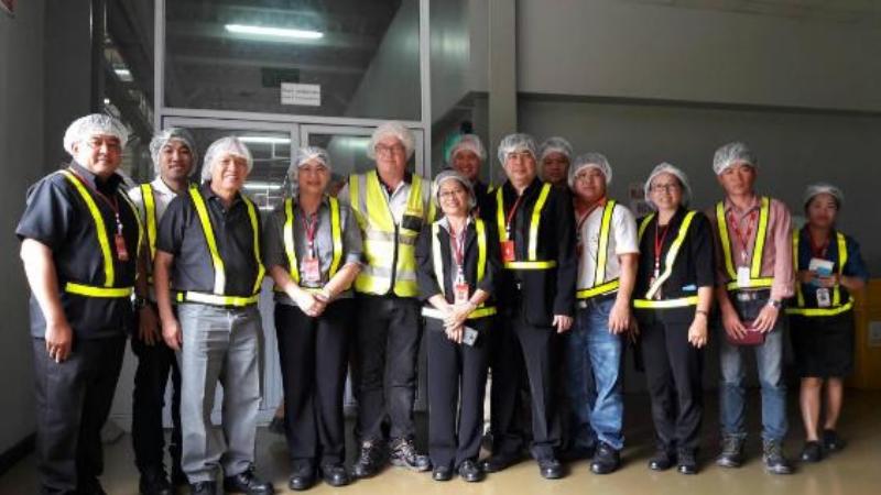 ภาพถ่าย ใช้ปุ่มลูกศร ซ้าย หรือ ขวา เลื่อนภาพถ่าย หรือปุ่มสามเหลี่ยมฉายภาพอัตโนมัติ  ถ้าต้องการบันทึกภาพ ใช้เมาส์คลิกขวาเลือกหัวข้อ  เป็นรูปภาพเป็น.. หรือ save as.. แสดงเต็มจอภาพ กุดปุ่ม F11 