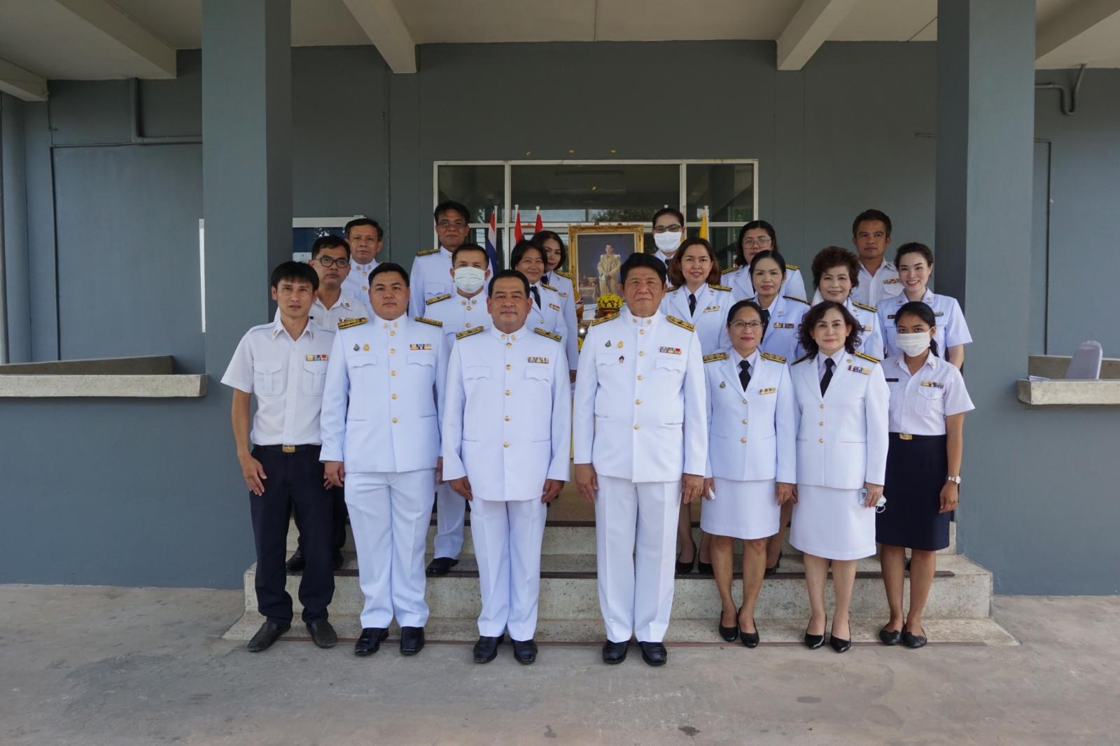 ภาพถ่าย ใช้ปุ่มลูกศร ซ้าย หรือ ขวา เลื่อนภาพถ่าย หรือปุ่มสามเหลี่ยมฉายภาพอัตโนมัติ  ถ้าต้องการบันทึกภาพ ใช้เมาส์คลิกขวาเลือกหัวข้อ  เป็นรูปภาพเป็น.. หรือ save as.. แสดงเต็มจอภาพ กุดปุ่ม F11 