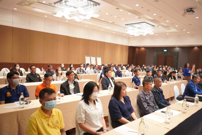 ภาพถ่าย ใช้ปุ่มลูกศร ซ้าย หรือ ขวา เลื่อนภาพถ่าย หรือปุ่มสามเหลี่ยมฉายภาพอัตโนมัติ  ถ้าต้องการบันทึกภาพ ใช้เมาส์คลิกขวาเลือกหัวข้อ  เป็นรูปภาพเป็น.. หรือ save as.. แสดงเต็มจอภาพ กุดปุ่ม F11 