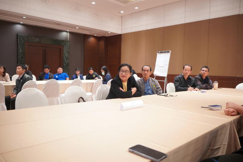 ภาพถ่าย ใช้ปุ่มลูกศร ซ้าย หรือ ขวา เลื่อนภาพถ่าย หรือปุ่มสามเหลี่ยมฉายภาพอัตโนมัติ  ถ้าต้องการบันทึกภาพ ใช้เมาส์คลิกขวาเลือกหัวข้อ  เป็นรูปภาพเป็น.. หรือ save as.. แสดงเต็มจอภาพ กุดปุ่ม F11 