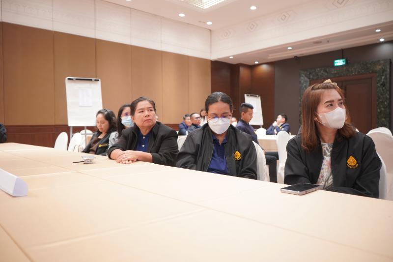 ภาพถ่าย ใช้ปุ่มลูกศร ซ้าย หรือ ขวา เลื่อนภาพถ่าย หรือปุ่มสามเหลี่ยมฉายภาพอัตโนมัติ  ถ้าต้องการบันทึกภาพ ใช้เมาส์คลิกขวาเลือกหัวข้อ  เป็นรูปภาพเป็น.. หรือ save as.. แสดงเต็มจอภาพ กุดปุ่ม F11 