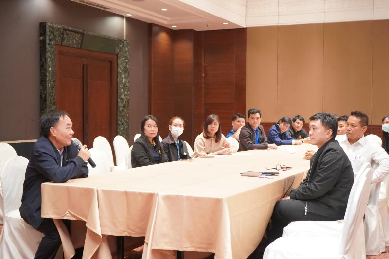 ภาพถ่าย ใช้ปุ่มลูกศร ซ้าย หรือ ขวา เลื่อนภาพถ่าย หรือปุ่มสามเหลี่ยมฉายภาพอัตโนมัติ  ถ้าต้องการบันทึกภาพ ใช้เมาส์คลิกขวาเลือกหัวข้อ  เป็นรูปภาพเป็น.. หรือ save as.. แสดงเต็มจอภาพ กุดปุ่ม F11 