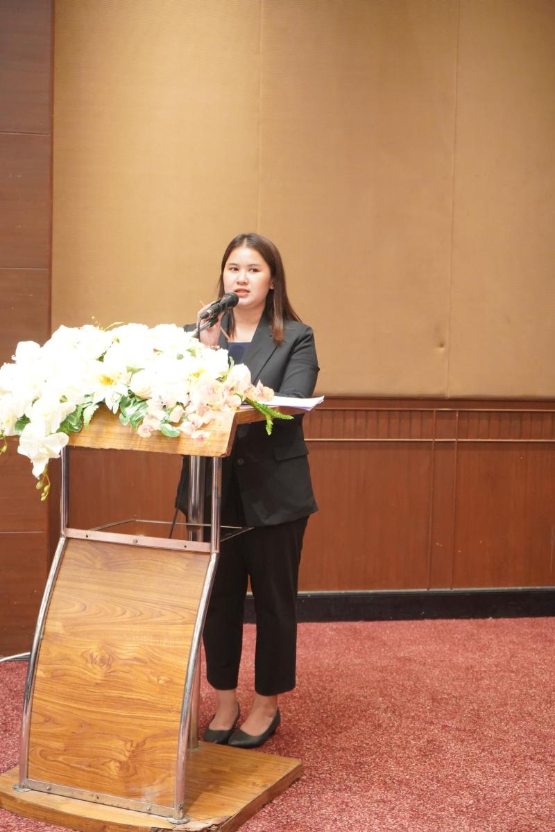 ภาพถ่าย ใช้ปุ่มลูกศร ซ้าย หรือ ขวา เลื่อนภาพถ่าย หรือปุ่มสามเหลี่ยมฉายภาพอัตโนมัติ  ถ้าต้องการบันทึกภาพ ใช้เมาส์คลิกขวาเลือกหัวข้อ  เป็นรูปภาพเป็น.. หรือ save as.. แสดงเต็มจอภาพ กุดปุ่ม F11 