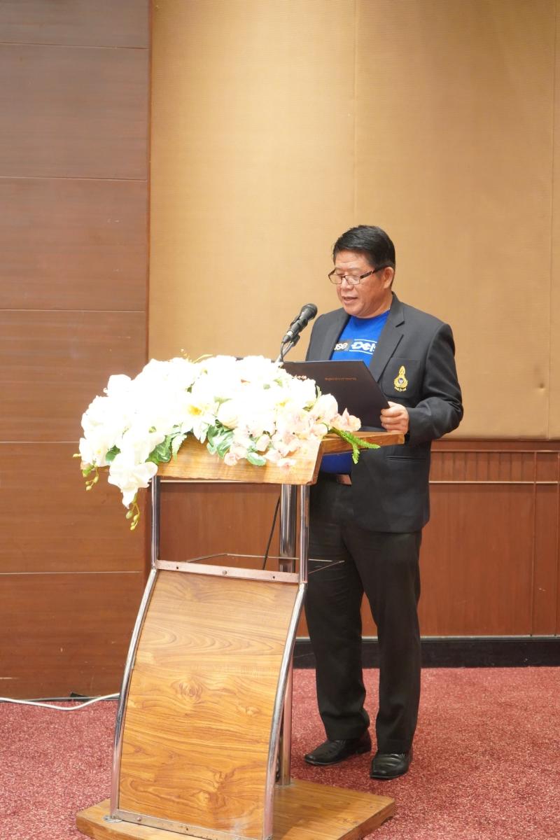 ภาพถ่าย ใช้ปุ่มลูกศร ซ้าย หรือ ขวา เลื่อนภาพถ่าย หรือปุ่มสามเหลี่ยมฉายภาพอัตโนมัติ  ถ้าต้องการบันทึกภาพ ใช้เมาส์คลิกขวาเลือกหัวข้อ  เป็นรูปภาพเป็น.. หรือ save as.. แสดงเต็มจอภาพ กุดปุ่ม F11 