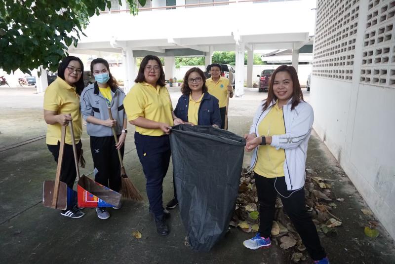 ภาพถ่าย ใช้ปุ่มลูกศร ซ้าย หรือ ขวา เลื่อนภาพถ่าย หรือปุ่มสามเหลี่ยมฉายภาพอัตโนมัติ  ถ้าต้องการบันทึกภาพ ใช้เมาส์คลิกขวาเลือกหัวข้อ  เป็นรูปภาพเป็น.. หรือ save as.. แสดงเต็มจอภาพ กุดปุ่ม F11 