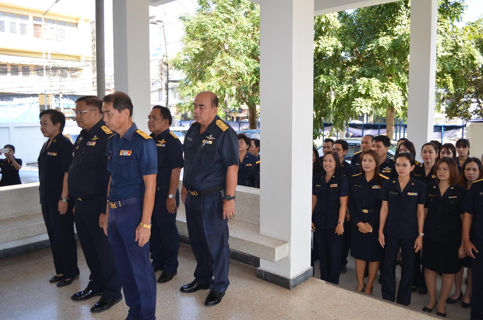 ภาพถ่าย ใช้ปุ่มลูกศร ซ้าย หรือ ขวา เลื่อนภาพถ่าย หรือปุ่มสามเหลี่ยมฉายภาพอัตโนมัติ  ถ้าต้องการบันทึกภาพ ใช้เมาส์คลิกขวาเลือกหัวข้อ  เป็นรูปภาพเป็น.. หรือ save as.. แสดงเต็มจอภาพ กุดปุ่ม F11 