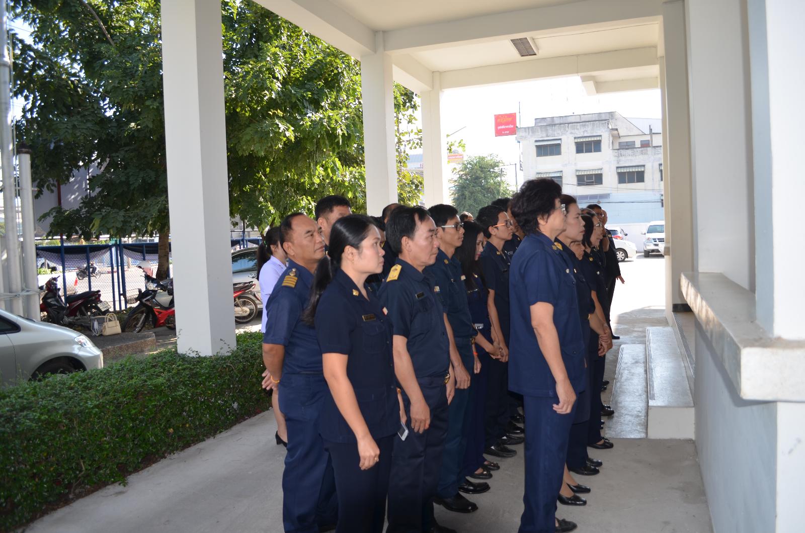 ภาพถ่าย ใช้ปุ่มลูกศร ซ้าย หรือ ขวา เลื่อนภาพถ่าย หรือปุ่มสามเหลี่ยมฉายภาพอัตโนมัติ  ถ้าต้องการบันทึกภาพ ใช้เมาส์คลิกขวาเลือกหัวข้อ  เป็นรูปภาพเป็น.. หรือ save as.. แสดงเต็มจอภาพ กุดปุ่ม F11 