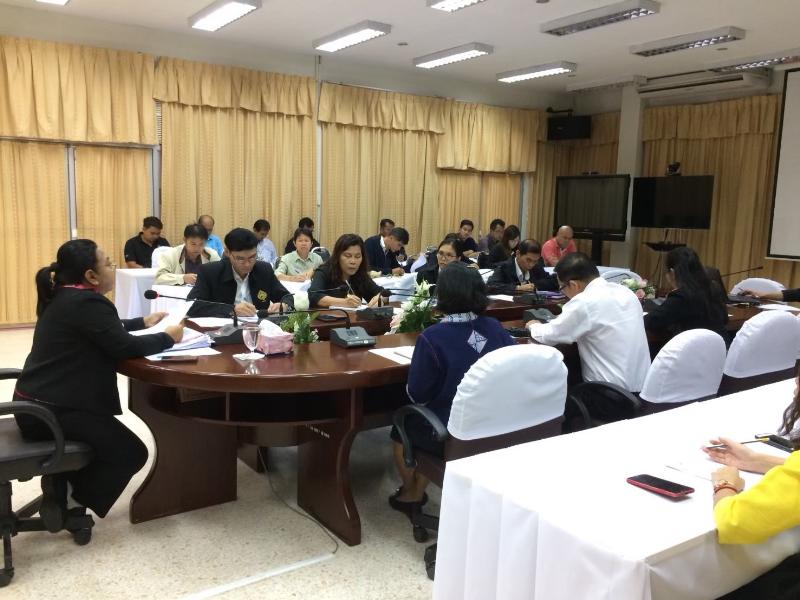 ภาพถ่าย ใช้ปุ่มลูกศร ซ้าย หรือ ขวา เลื่อนภาพถ่าย หรือปุ่มสามเหลี่ยมฉายภาพอัตโนมัติ  ถ้าต้องการบันทึกภาพ ใช้เมาส์คลิกขวาเลือกหัวข้อ  เป็นรูปภาพเป็น.. หรือ save as.. แสดงเต็มจอภาพ กุดปุ่ม F11 