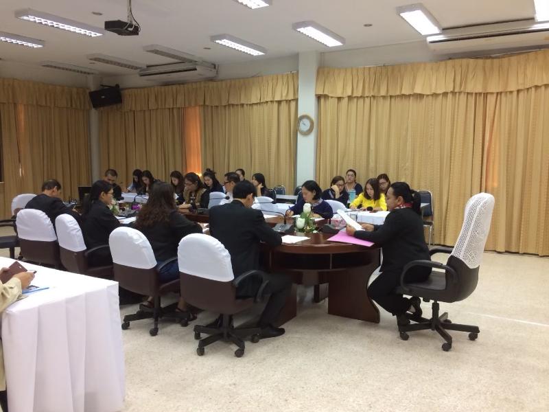 ภาพถ่าย ใช้ปุ่มลูกศร ซ้าย หรือ ขวา เลื่อนภาพถ่าย หรือปุ่มสามเหลี่ยมฉายภาพอัตโนมัติ  ถ้าต้องการบันทึกภาพ ใช้เมาส์คลิกขวาเลือกหัวข้อ  เป็นรูปภาพเป็น.. หรือ save as.. แสดงเต็มจอภาพ กุดปุ่ม F11 