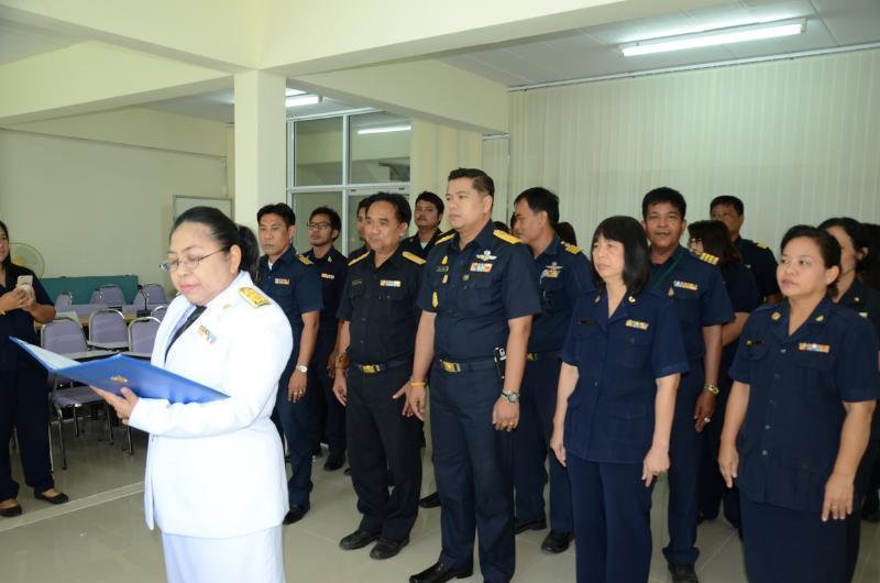 ภาพถ่าย ใช้ปุ่มลูกศร ซ้าย หรือ ขวา เลื่อนภาพถ่าย หรือปุ่มสามเหลี่ยมฉายภาพอัตโนมัติ  ถ้าต้องการบันทึกภาพ ใช้เมาส์คลิกขวาเลือกหัวข้อ  เป็นรูปภาพเป็น.. หรือ save as.. แสดงเต็มจอภาพ กุดปุ่ม F11 