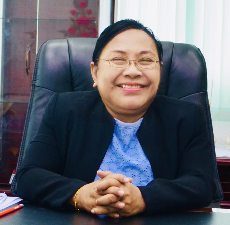 ภาพถ่าย ใช้ปุ่มลูกศร ซ้าย หรือ ขวา เลื่อนภาพถ่าย หรือปุ่มสามเหลี่ยมฉายภาพอัตโนมัติ  ถ้าต้องการบันทึกภาพ ใช้เมาส์คลิกขวาเลือกหัวข้อ  เป็นรูปภาพเป็น.. หรือ save as.. แสดงเต็มจอภาพ กุดปุ่ม F11 