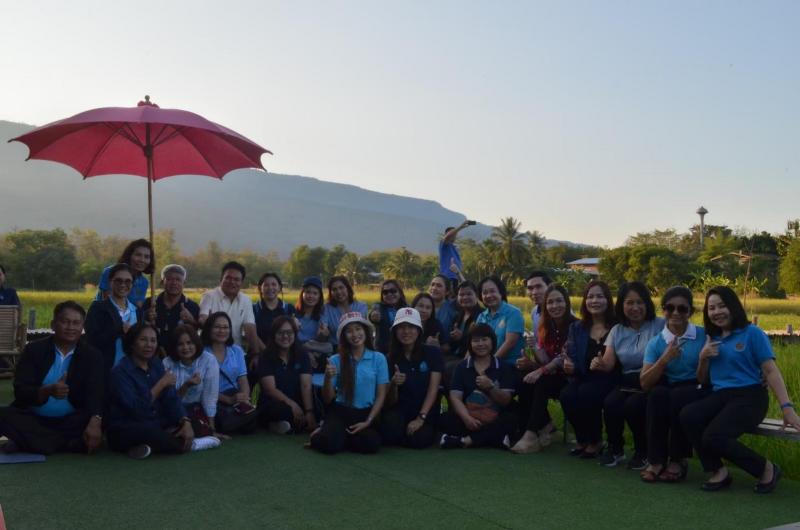 ภาพถ่าย ใช้ปุ่มลูกศร ซ้าย หรือ ขวา เลื่อนภาพถ่าย หรือปุ่มสามเหลี่ยมฉายภาพอัตโนมัติ  ถ้าต้องการบันทึกภาพ ใช้เมาส์คลิกขวาเลือกหัวข้อ  เป็นรูปภาพเป็น.. หรือ save as.. แสดงเต็มจอภาพ กุดปุ่ม F11 