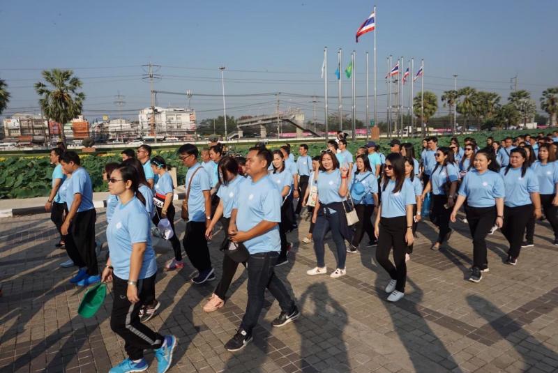 ภาพถ่าย ใช้ปุ่มลูกศร ซ้าย หรือ ขวา เลื่อนภาพถ่าย หรือปุ่มสามเหลี่ยมฉายภาพอัตโนมัติ  ถ้าต้องการบันทึกภาพ ใช้เมาส์คลิกขวาเลือกหัวข้อ  เป็นรูปภาพเป็น.. หรือ save as.. แสดงเต็มจอภาพ กุดปุ่ม F11 