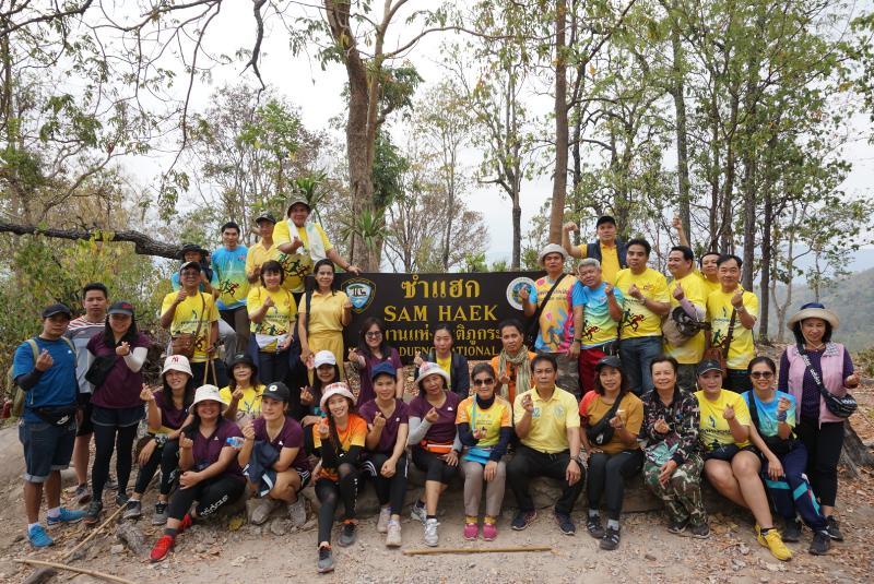 ภาพถ่าย ใช้ปุ่มลูกศร ซ้าย หรือ ขวา เลื่อนภาพถ่าย หรือปุ่มสามเหลี่ยมฉายภาพอัตโนมัติ  ถ้าต้องการบันทึกภาพ ใช้เมาส์คลิกขวาเลือกหัวข้อ  เป็นรูปภาพเป็น.. หรือ save as.. แสดงเต็มจอภาพ กุดปุ่ม F11 