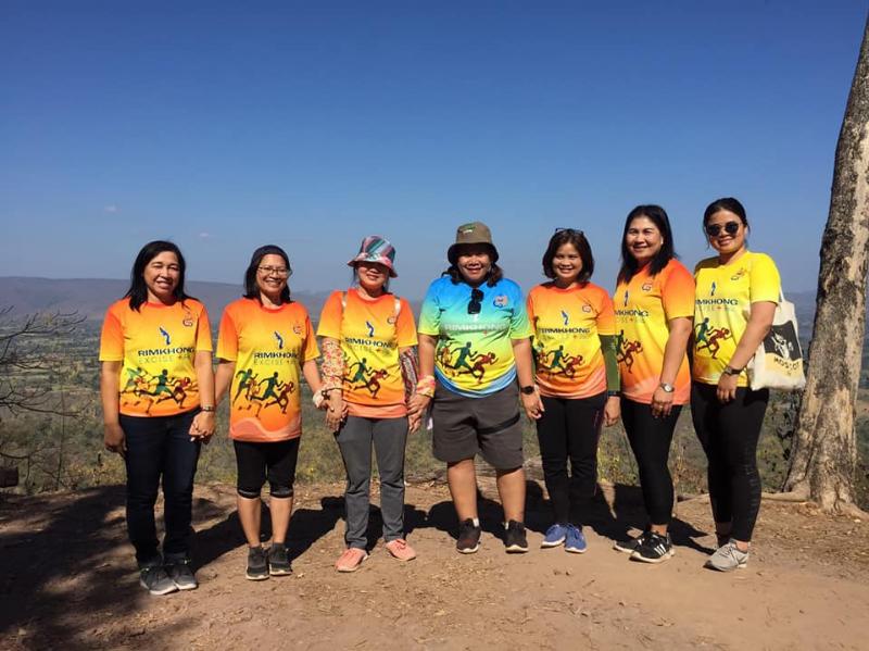 ภาพถ่าย ใช้ปุ่มลูกศร ซ้าย หรือ ขวา เลื่อนภาพถ่าย หรือปุ่มสามเหลี่ยมฉายภาพอัตโนมัติ  ถ้าต้องการบันทึกภาพ ใช้เมาส์คลิกขวาเลือกหัวข้อ  เป็นรูปภาพเป็น.. หรือ save as.. แสดงเต็มจอภาพ กุดปุ่ม F11 