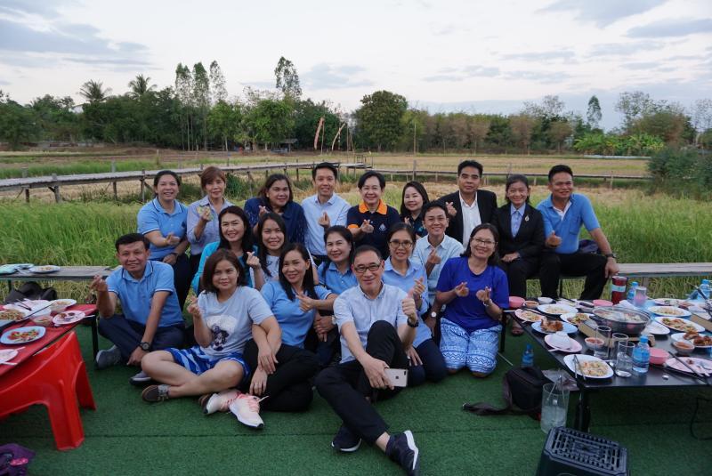 ภาพถ่าย ใช้ปุ่มลูกศร ซ้าย หรือ ขวา เลื่อนภาพถ่าย หรือปุ่มสามเหลี่ยมฉายภาพอัตโนมัติ  ถ้าต้องการบันทึกภาพ ใช้เมาส์คลิกขวาเลือกหัวข้อ  เป็นรูปภาพเป็น.. หรือ save as.. แสดงเต็มจอภาพ กุดปุ่ม F11 