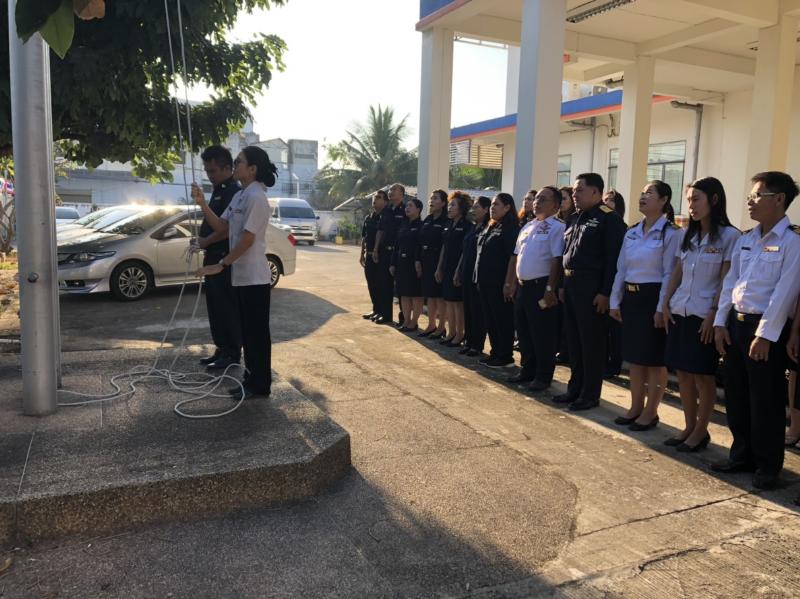 ภาพถ่าย ใช้ปุ่มลูกศร ซ้าย หรือ ขวา เลื่อนภาพถ่าย หรือปุ่มสามเหลี่ยมฉายภาพอัตโนมัติ  ถ้าต้องการบันทึกภาพ ใช้เมาส์คลิกขวาเลือกหัวข้อ  เป็นรูปภาพเป็น.. หรือ save as.. แสดงเต็มจอภาพ กุดปุ่ม F11 