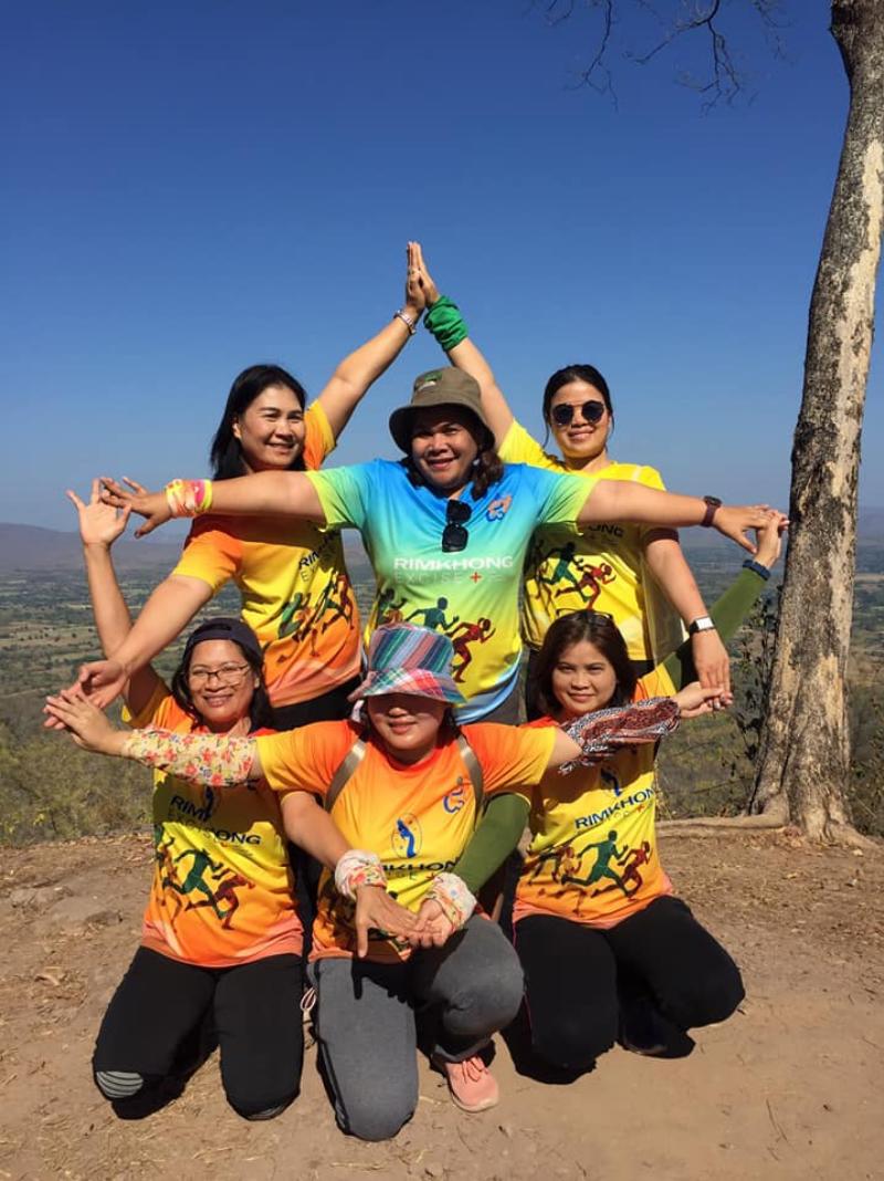 ภาพถ่าย ใช้ปุ่มลูกศร ซ้าย หรือ ขวา เลื่อนภาพถ่าย หรือปุ่มสามเหลี่ยมฉายภาพอัตโนมัติ  ถ้าต้องการบันทึกภาพ ใช้เมาส์คลิกขวาเลือกหัวข้อ  เป็นรูปภาพเป็น.. หรือ save as.. แสดงเต็มจอภาพ กุดปุ่ม F11 