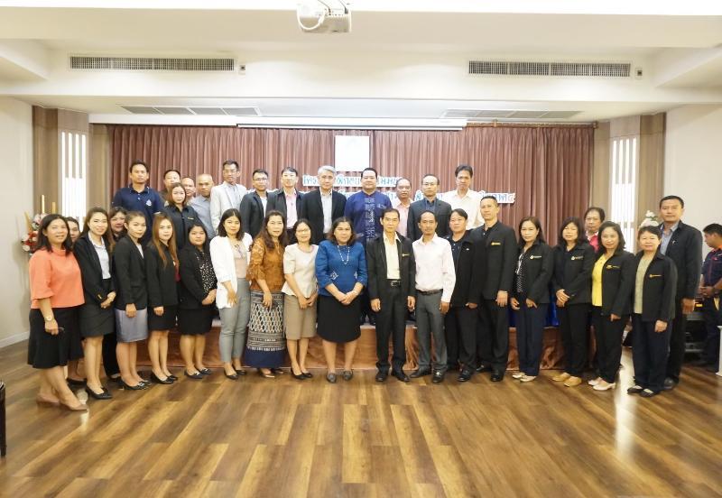 ภาพถ่าย ใช้ปุ่มลูกศร ซ้าย หรือ ขวา เลื่อนภาพถ่าย หรือปุ่มสามเหลี่ยมฉายภาพอัตโนมัติ  ถ้าต้องการบันทึกภาพ ใช้เมาส์คลิกขวาเลือกหัวข้อ  เป็นรูปภาพเป็น.. หรือ save as.. แสดงเต็มจอภาพ กุดปุ่ม F11 