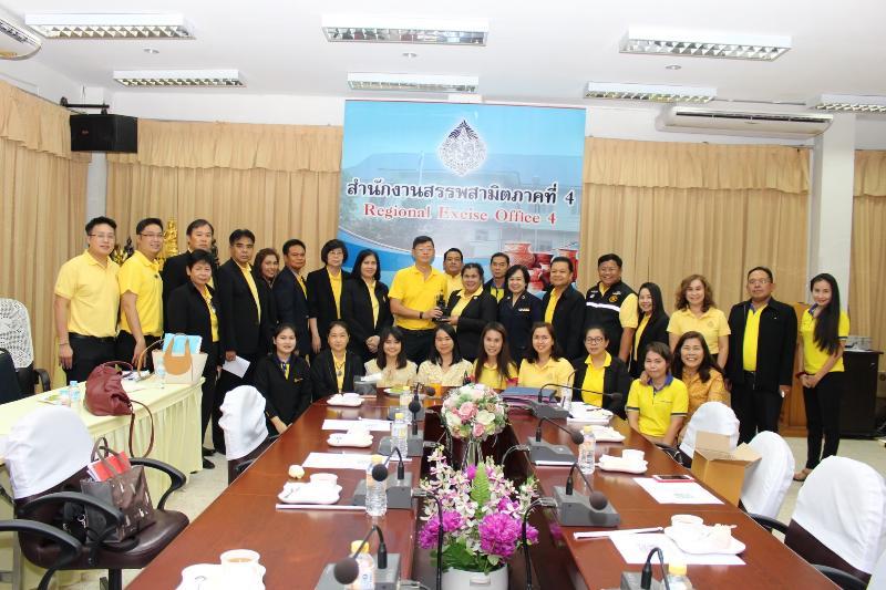 ภาพถ่าย ใช้ปุ่มลูกศร ซ้าย หรือ ขวา เลื่อนภาพถ่าย หรือปุ่มสามเหลี่ยมฉายภาพอัตโนมัติ  ถ้าต้องการบันทึกภาพ ใช้เมาส์คลิกขวาเลือกหัวข้อ  เป็นรูปภาพเป็น.. หรือ save as.. แสดงเต็มจอภาพ กุดปุ่ม F11 