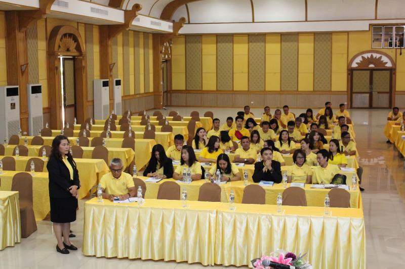 ภาพถ่าย ใช้ปุ่มลูกศร ซ้าย หรือ ขวา เลื่อนภาพถ่าย หรือปุ่มสามเหลี่ยมฉายภาพอัตโนมัติ  ถ้าต้องการบันทึกภาพ ใช้เมาส์คลิกขวาเลือกหัวข้อ  เป็นรูปภาพเป็น.. หรือ save as.. แสดงเต็มจอภาพ กุดปุ่ม F11 