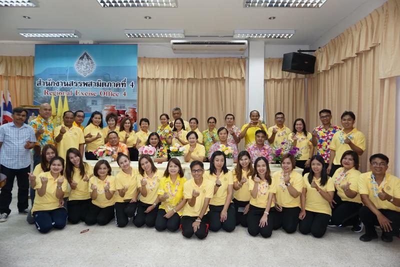 ภาพถ่าย ใช้ปุ่มลูกศร ซ้าย หรือ ขวา เลื่อนภาพถ่าย หรือปุ่มสามเหลี่ยมฉายภาพอัตโนมัติ  ถ้าต้องการบันทึกภาพ ใช้เมาส์คลิกขวาเลือกหัวข้อ  เป็นรูปภาพเป็น.. หรือ save as.. แสดงเต็มจอภาพ กุดปุ่ม F11 