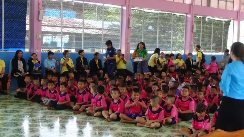 ภาพถ่าย ใช้ปุ่มลูกศร ซ้าย หรือ ขวา เลื่อนภาพถ่าย หรือปุ่มสามเหลี่ยมฉายภาพอัตโนมัติ  ถ้าต้องการบันทึกภาพ ใช้เมาส์คลิกขวาเลือกหัวข้อ  เป็นรูปภาพเป็น.. หรือ save as.. แสดงเต็มจอภาพ กุดปุ่ม F11 