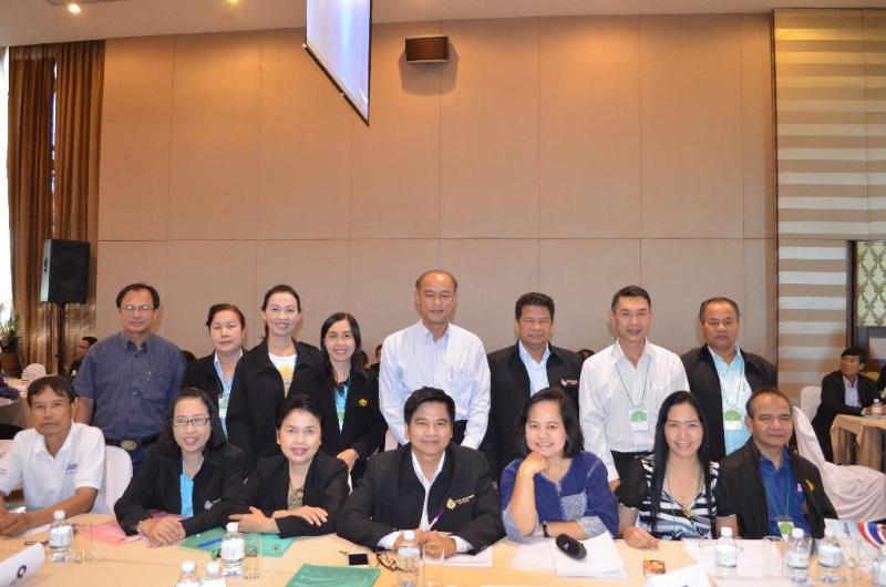 ภาพถ่าย ใช้ปุ่มลูกศร ซ้าย หรือ ขวา เลื่อนภาพถ่าย หรือปุ่มสามเหลี่ยมฉายภาพอัตโนมัติ  ถ้าต้องการบันทึกภาพ ใช้เมาส์คลิกขวาเลือกหัวข้อ  เป็นรูปภาพเป็น.. หรือ save as.. แสดงเต็มจอภาพ กุดปุ่ม F11 