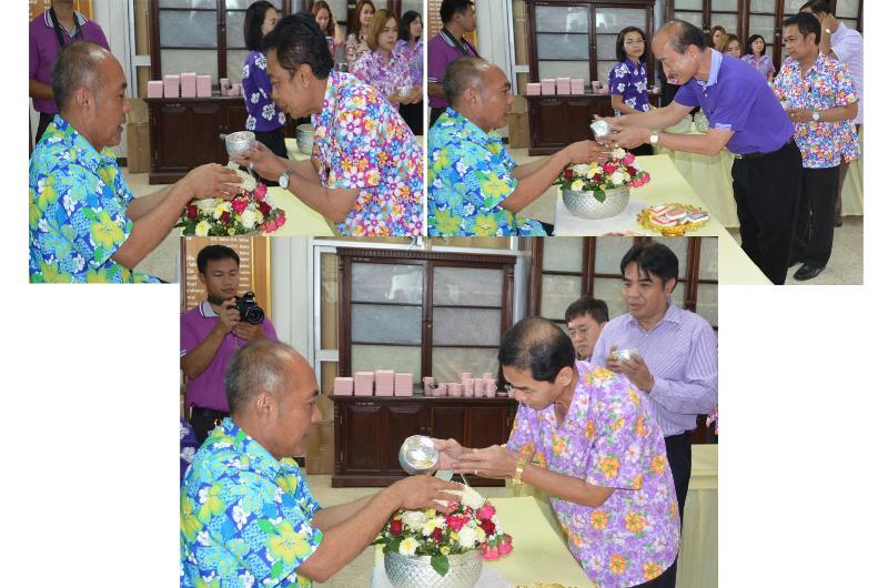 ภาพถ่าย ใช้ปุ่มลูกศร ซ้าย หรือ ขวา เลื่อนภาพถ่าย หรือปุ่มสามเหลี่ยมฉายภาพอัตโนมัติ  ถ้าต้องการบันทึกภาพ ใช้เมาส์คลิกขวาเลือกหัวข้อ  เป็นรูปภาพเป็น.. หรือ save as.. แสดงเต็มจอภาพ กุดปุ่ม F11 