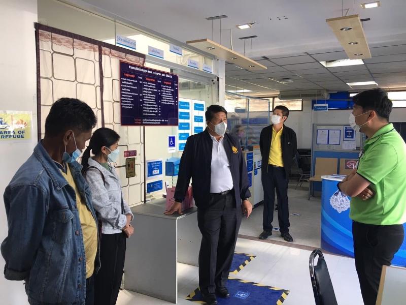 ภาพถ่าย ใช้ปุ่มลูกศร ซ้าย หรือ ขวา เลื่อนภาพถ่าย หรือปุ่มสามเหลี่ยมฉายภาพอัตโนมัติ  ถ้าต้องการบันทึกภาพ ใช้เมาส์คลิกขวาเลือกหัวข้อ  เป็นรูปภาพเป็น.. หรือ save as.. แสดงเต็มจอภาพ กุดปุ่ม F11 