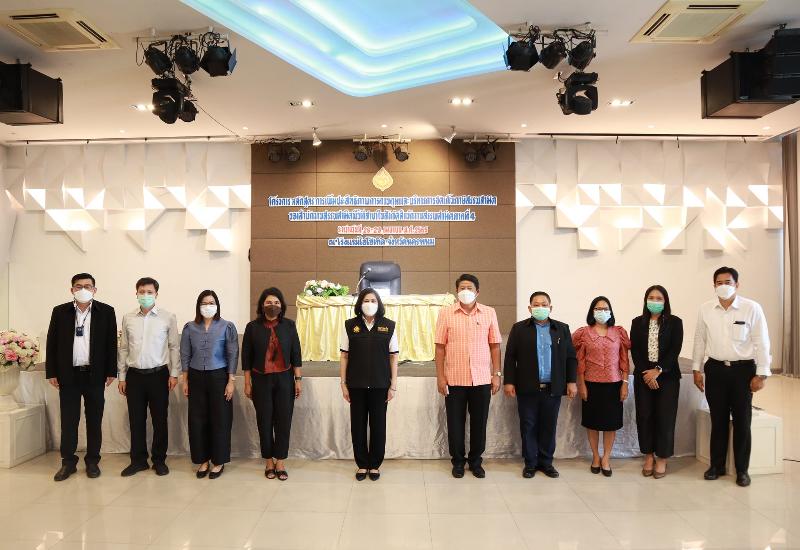 ภาพถ่าย ใช้ปุ่มลูกศร ซ้าย หรือ ขวา เลื่อนภาพถ่าย หรือปุ่มสามเหลี่ยมฉายภาพอัตโนมัติ  ถ้าต้องการบันทึกภาพ ใช้เมาส์คลิกขวาเลือกหัวข้อ  เป็นรูปภาพเป็น.. หรือ save as.. แสดงเต็มจอภาพ กุดปุ่ม F11 