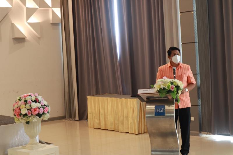 ภาพถ่าย ใช้ปุ่มลูกศร ซ้าย หรือ ขวา เลื่อนภาพถ่าย หรือปุ่มสามเหลี่ยมฉายภาพอัตโนมัติ  ถ้าต้องการบันทึกภาพ ใช้เมาส์คลิกขวาเลือกหัวข้อ  เป็นรูปภาพเป็น.. หรือ save as.. แสดงเต็มจอภาพ กุดปุ่ม F11 