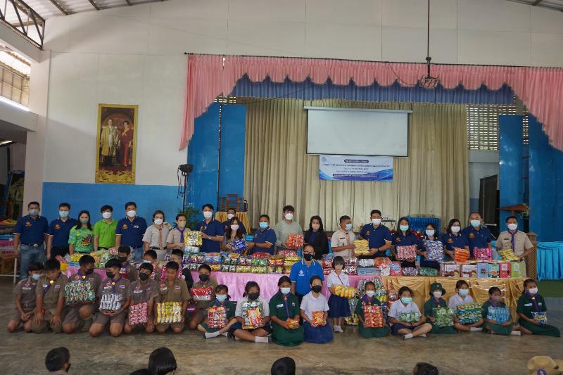 ภาพถ่าย ใช้ปุ่มลูกศร ซ้าย หรือ ขวา เลื่อนภาพถ่าย หรือปุ่มสามเหลี่ยมฉายภาพอัตโนมัติ  ถ้าต้องการบันทึกภาพ ใช้เมาส์คลิกขวาเลือกหัวข้อ  เป็นรูปภาพเป็น.. หรือ save as.. แสดงเต็มจอภาพ กุดปุ่ม F11 