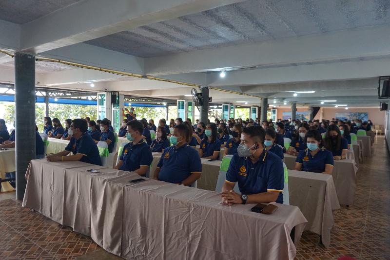 ภาพถ่าย ใช้ปุ่มลูกศร ซ้าย หรือ ขวา เลื่อนภาพถ่าย หรือปุ่มสามเหลี่ยมฉายภาพอัตโนมัติ  ถ้าต้องการบันทึกภาพ ใช้เมาส์คลิกขวาเลือกหัวข้อ  เป็นรูปภาพเป็น.. หรือ save as.. แสดงเต็มจอภาพ กุดปุ่ม F11 