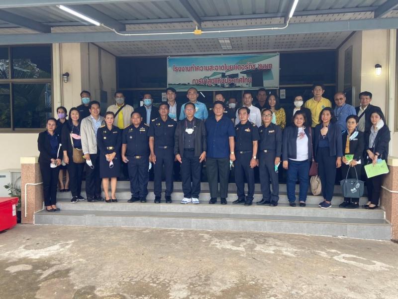 ภาพถ่าย ใช้ปุ่มลูกศร ซ้าย หรือ ขวา เลื่อนภาพถ่าย หรือปุ่มสามเหลี่ยมฉายภาพอัตโนมัติ  ถ้าต้องการบันทึกภาพ ใช้เมาส์คลิกขวาเลือกหัวข้อ  เป็นรูปภาพเป็น.. หรือ save as.. แสดงเต็มจอภาพ กุดปุ่ม F11 