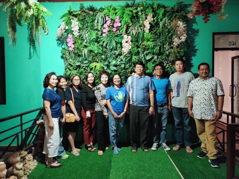 ภาพถ่าย ใช้ปุ่มลูกศร ซ้าย หรือ ขวา เลื่อนภาพถ่าย หรือปุ่มสามเหลี่ยมฉายภาพอัตโนมัติ  ถ้าต้องการบันทึกภาพ ใช้เมาส์คลิกขวาเลือกหัวข้อ  เป็นรูปภาพเป็น.. หรือ save as.. แสดงเต็มจอภาพ กุดปุ่ม F11 