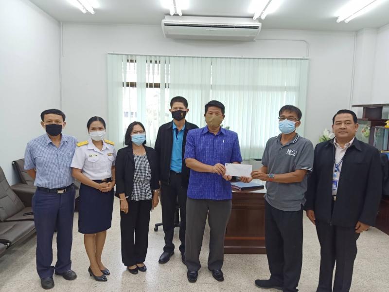 ภาพถ่าย ใช้ปุ่มลูกศร ซ้าย หรือ ขวา เลื่อนภาพถ่าย หรือปุ่มสามเหลี่ยมฉายภาพอัตโนมัติ  ถ้าต้องการบันทึกภาพ ใช้เมาส์คลิกขวาเลือกหัวข้อ  เป็นรูปภาพเป็น.. หรือ save as.. แสดงเต็มจอภาพ กุดปุ่ม F11 