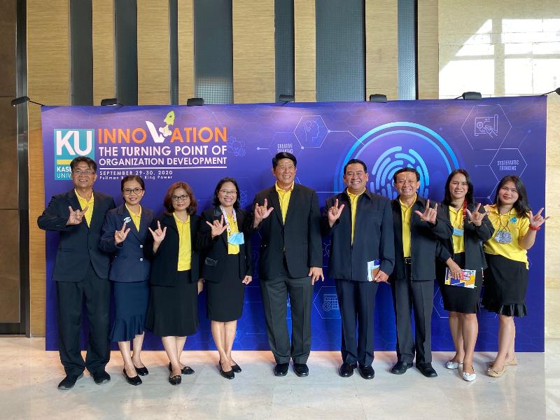 ภาพถ่าย ใช้ปุ่มลูกศร ซ้าย หรือ ขวา เลื่อนภาพถ่าย หรือปุ่มสามเหลี่ยมฉายภาพอัตโนมัติ  ถ้าต้องการบันทึกภาพ ใช้เมาส์คลิกขวาเลือกหัวข้อ  เป็นรูปภาพเป็น.. หรือ save as.. แสดงเต็มจอภาพ กุดปุ่ม F11 